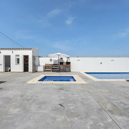 Holiday home Leonor *
